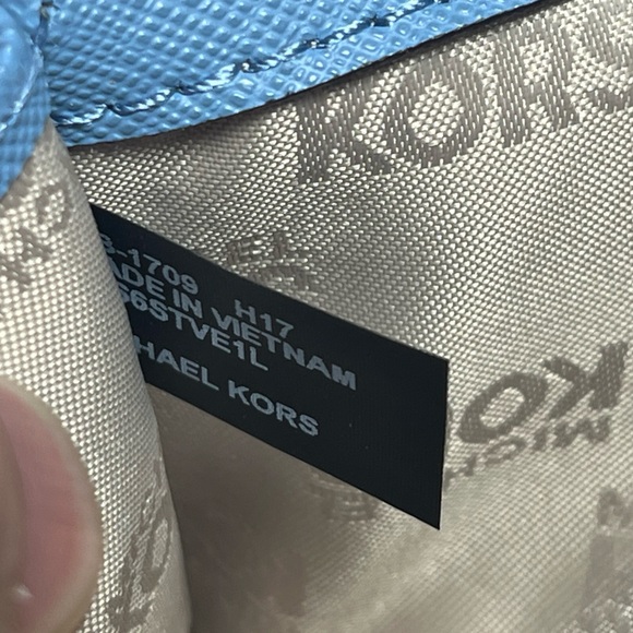 Michael Kors Sky Blue Clutch Wallet - Picture 9 of 9